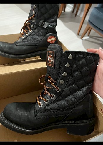 36 Beden Siyah Deri Tokalı Biker Kadın Bot