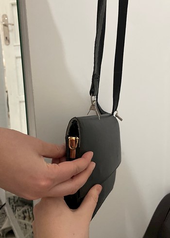 Siyah Deri Kadın Omuz Çantası - Görsel 2