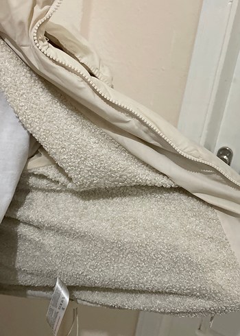 Beyaz Puff Mont, Yüksek Yaka, Midi Boy - Görsel 3