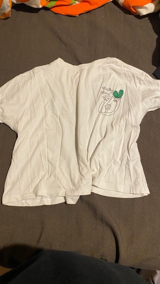 6adet tşört 200 tl - Görsel 2