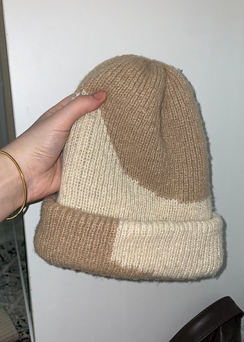 Bej Renkli Örgü Kadın Bere - Görsel 2