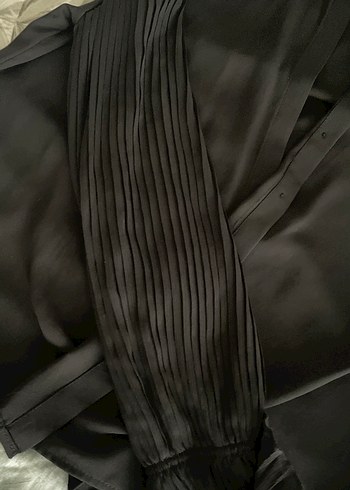 Kadın Siyah Pilili Uzun Kollu V Yaka Gömlek - Görsel 2