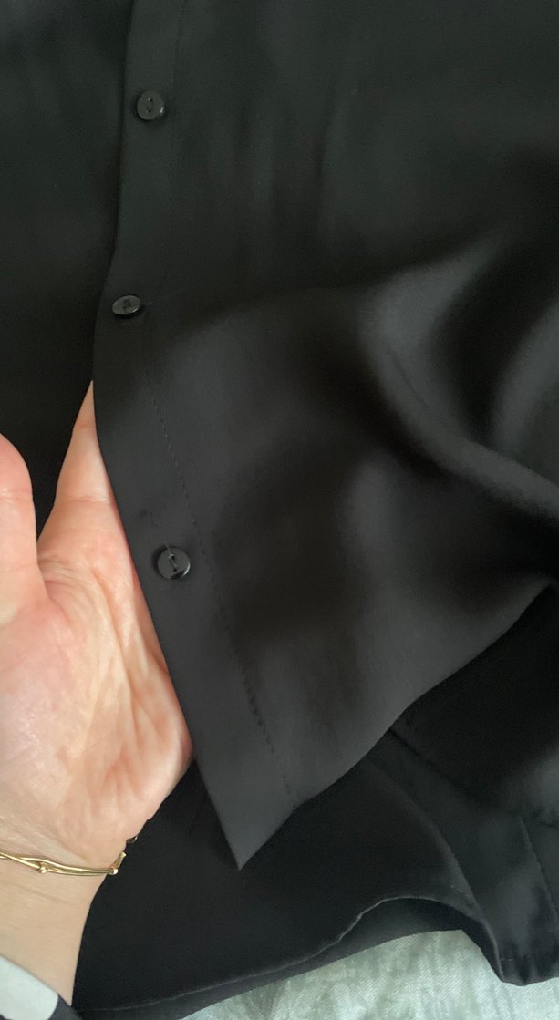 Kadın Siyah Pilili Uzun Kollu V Yaka Gömlek - Görsel 4