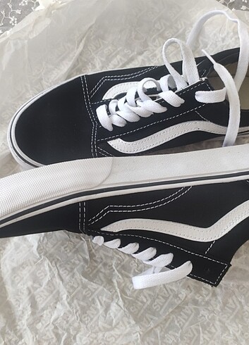 37 Beden Etiketli Orjinal Vans