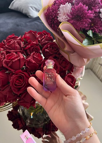 Kayali Fleur Majesty Rose Royal Kadın Parfümü 10 ml - Görsel 2