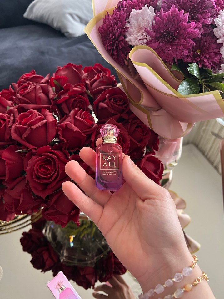 Kayali Fleur Majesty Rose Royal Kadın Parfümü 10 ml - Görsel 2