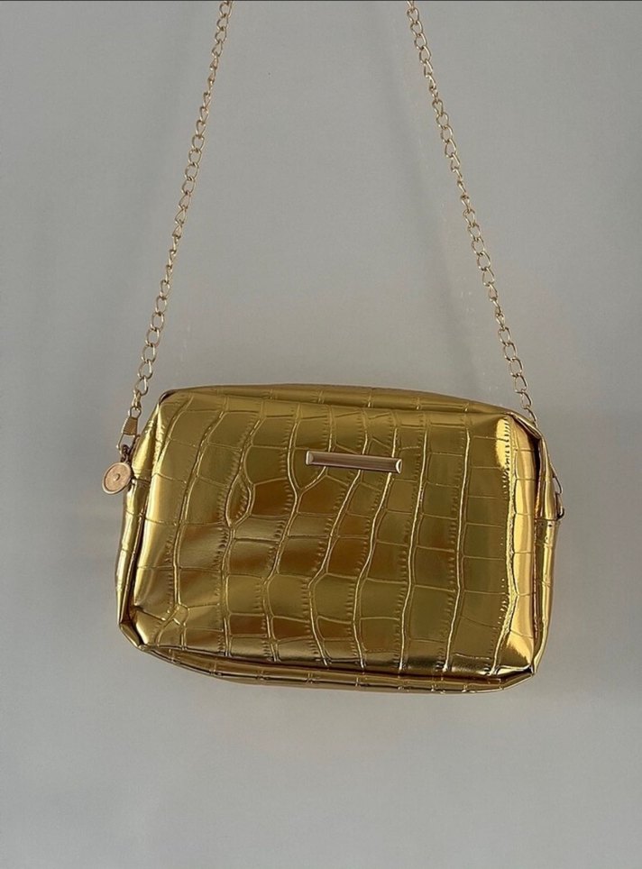 Altın Renk Zincir Detaylı Kadın Çanta - Görsel 2