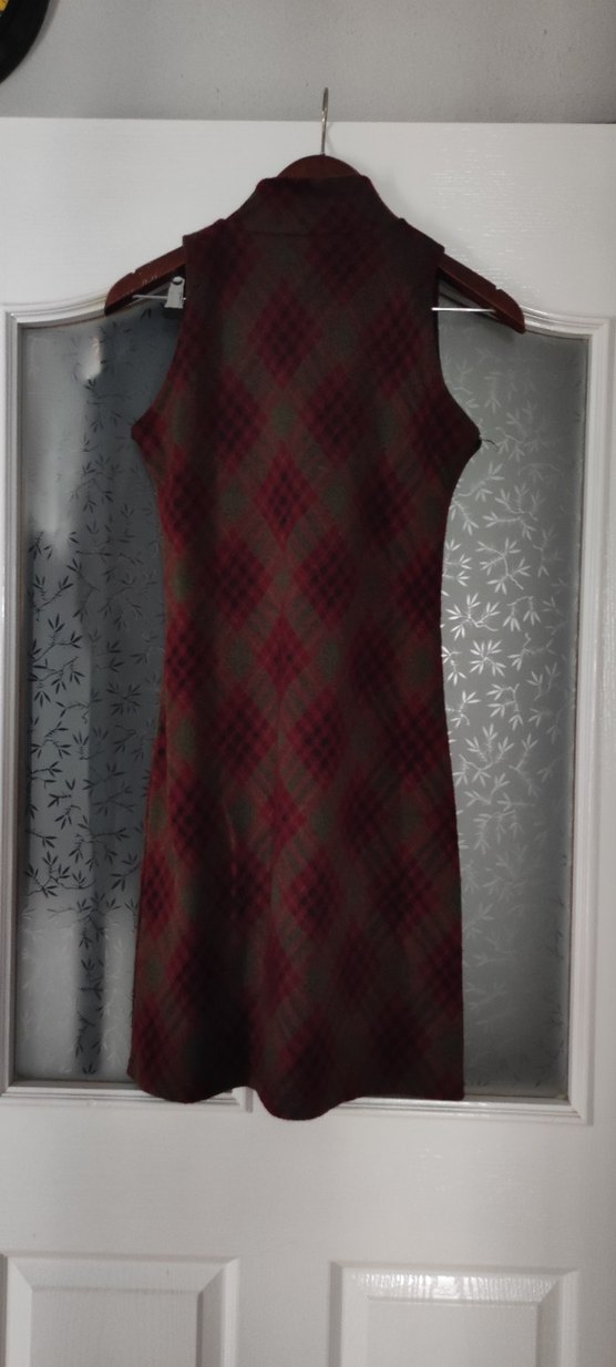 Bordo Yüksek Yaka Midi Kolsuz Elbise - Görsel 2