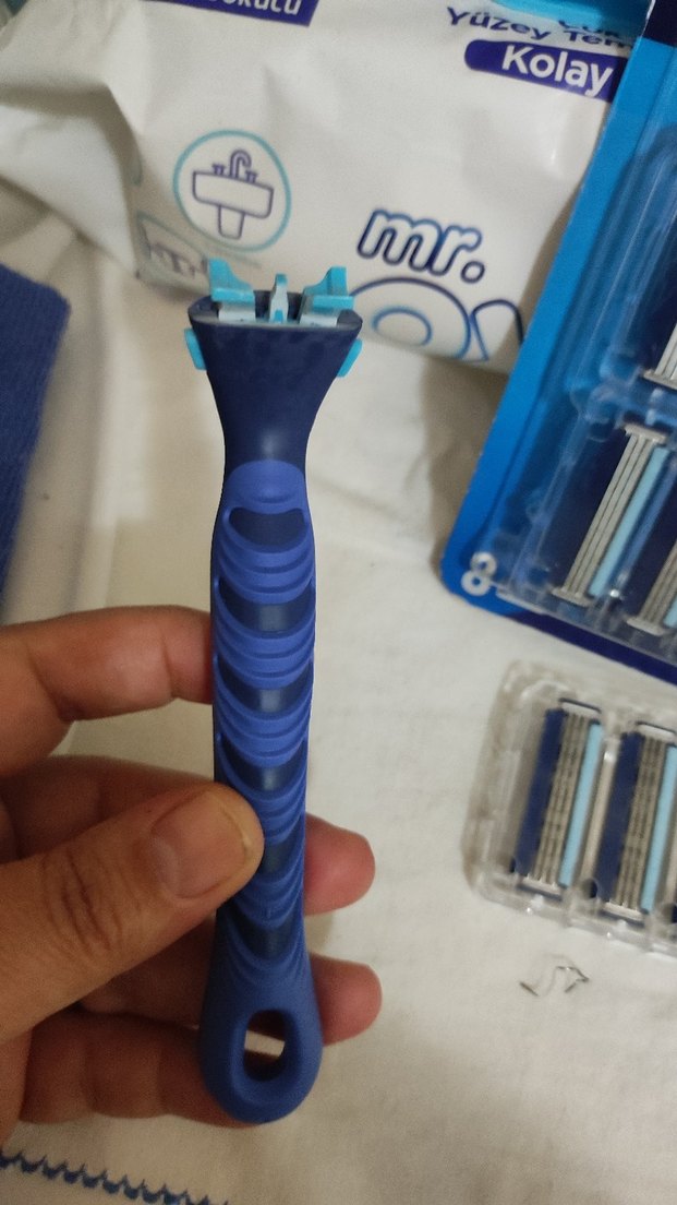 GİLLETTE SENSOR3 TRAŞ BIÇAĞI VE YEDEK BAŞLIKLAR - Görsel 3