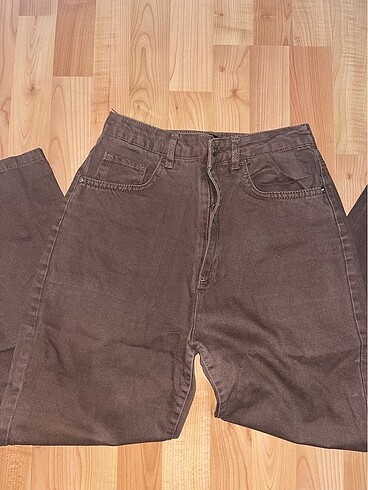 kahverengi mom jean