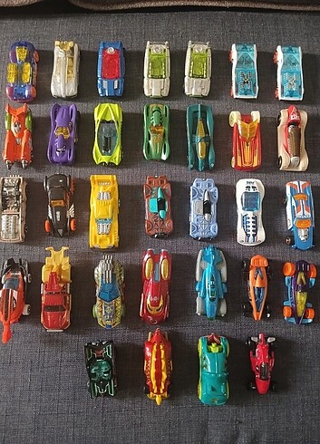  Hot Wheels