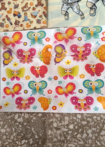 renkli desenli çıtçıtlı dosyalar - Görsel 3