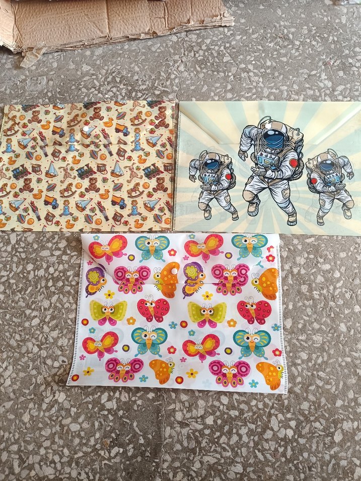 renkli desenli çıtçıtlı dosyalar - Görsel 2