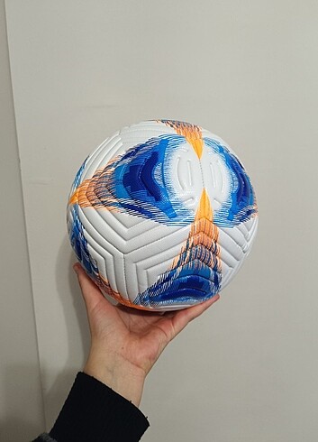 Kaliteli futbol topu