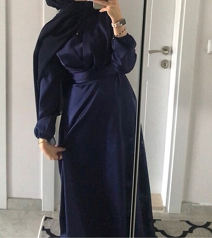 m Beden lacivert saten uzun elbise
