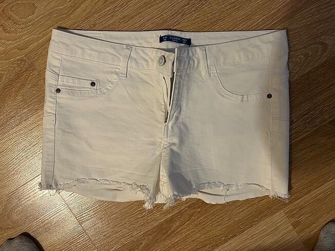Pull and Bear düşük bel şort