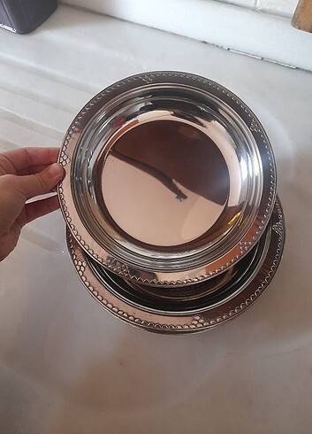 Çelik yemek tabağı