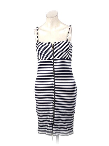 PreLoved Kısa Elbise %70 İndirimli.