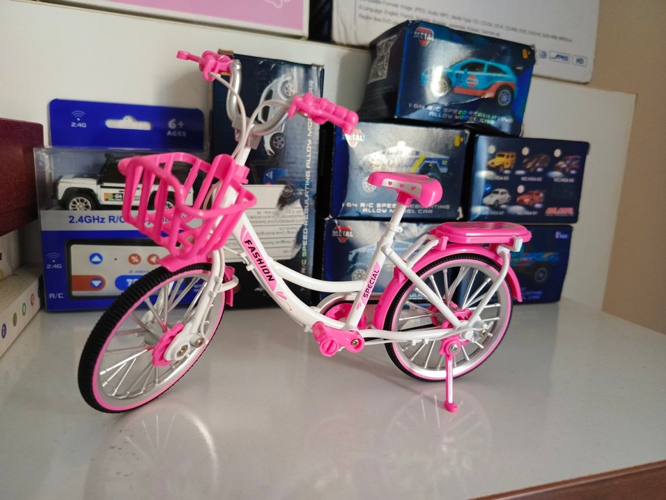Pembe Renkli diecast metal bisiklet - Görsel 2