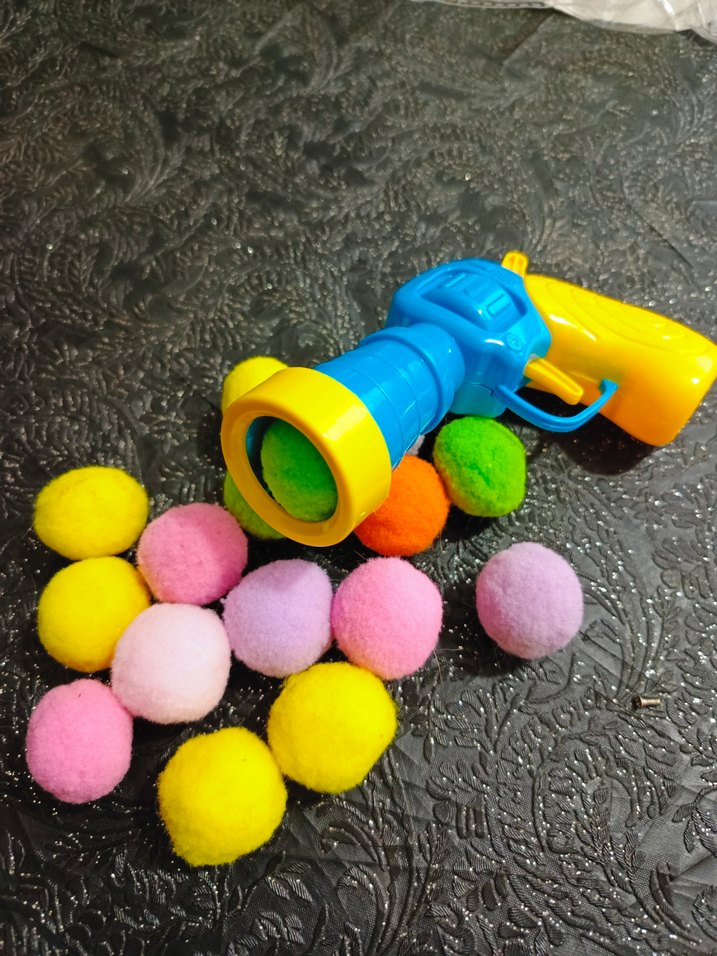 Renkli ip Top Atıcı Oyuncak Tabanca - Görsel 3