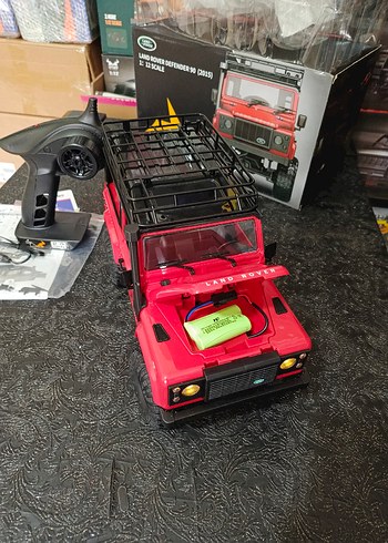 Kırmızı Land Rover Oyuncak Araba - Görsel 5