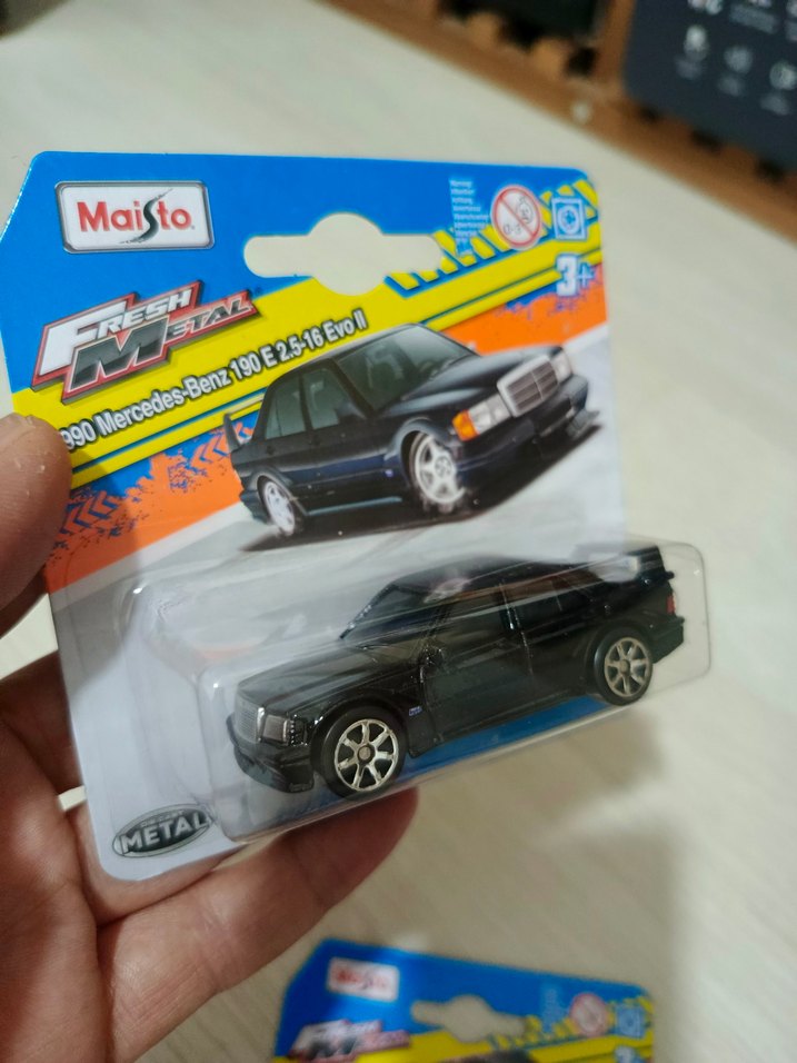 Maisto Siyah Mercedes-Benz Oyuncak Araba - Görsel 2
