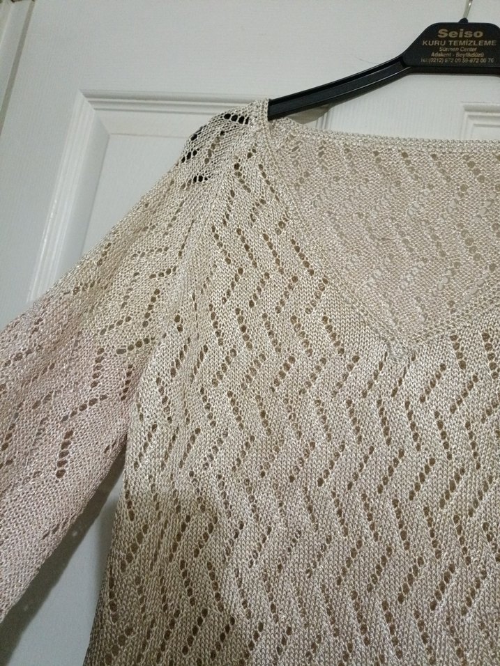Bej V Yaka Örgü Kadın Kazak - Görsel 5