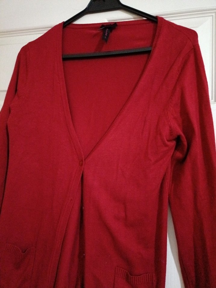 Kırmızı V Yakalı Kadın Hırka - Görsel 3