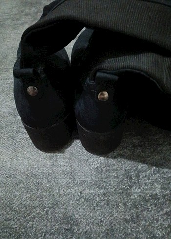 Siyah Süet Tokalı Dizüstü Topuklu Bot - Görsel 4