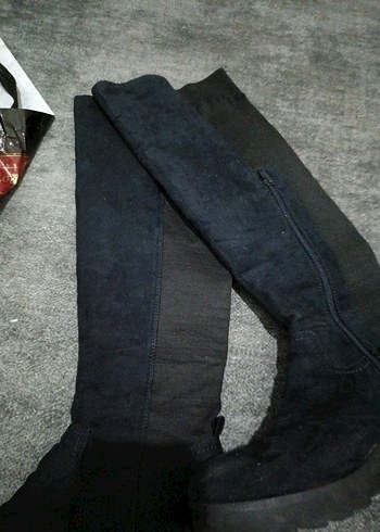 Siyah Süet Tokalı Dizüstü Topuklu Bot - Görsel 3