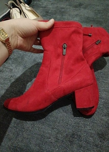 Kırmızı Süet  Topuklu Kadın Bot - Görsel 2