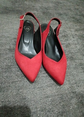 Kırmızı Süet Stiletto Tokalı Kadın Ayakkabı - Görsel 7