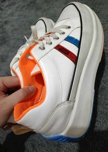 Renkli Çizgili Beyaz Kadın Spor Ayakkabı - Görsel 6