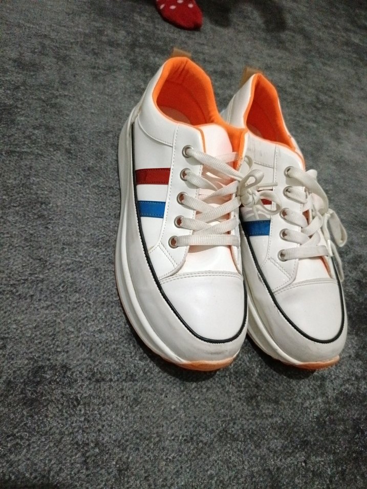 Renkli Çizgili Beyaz Kadın Spor Ayakkabı - Görsel 2