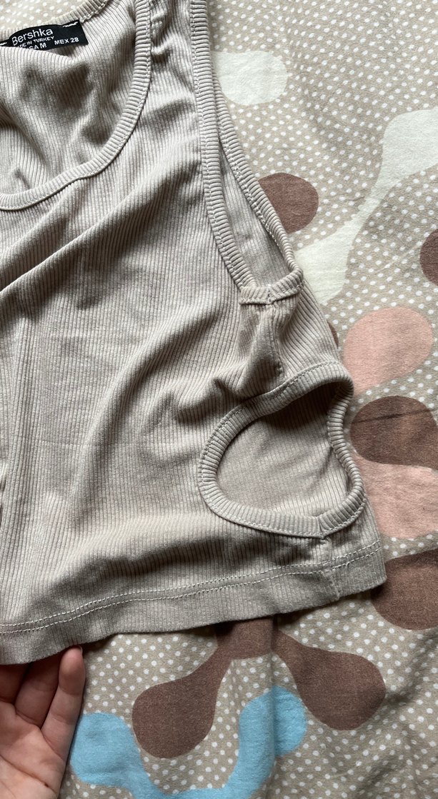 Bershka Bej Kadın Kolsuz Crop Top - Görsel 4