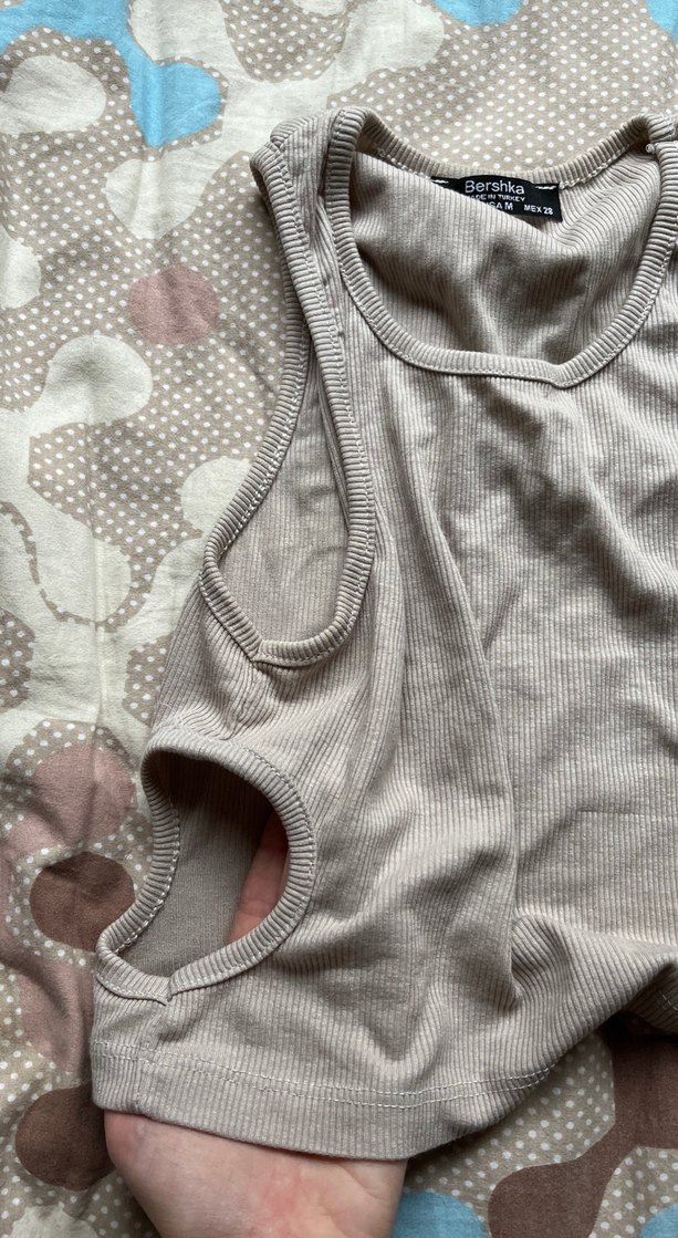 Bershka Bej Kadın Kolsuz Crop Top - Görsel 3