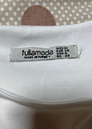 Beyaz Uzun Kollu Crop Top - Görsel 2