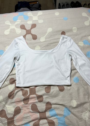 Beyaz Uzun Kollu Crop Top - Görsel 3