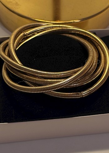 Altın Renkli Elastik Yılan Desenli Bilezik - Görsel 4