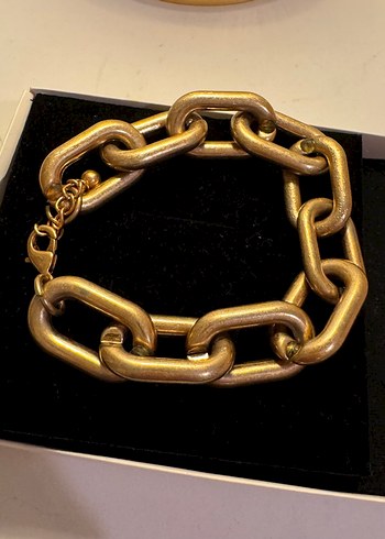 Zincir Detaylı Altın Renk Bileklik HM - Görsel 2