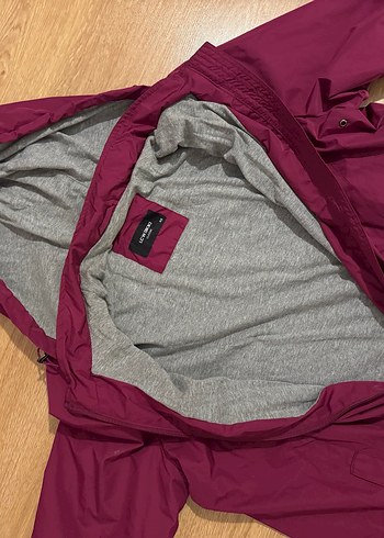 Lc Waikiki Bordo Kapüşonlu Kadın Ceket Yagmurluk - Görsel 8