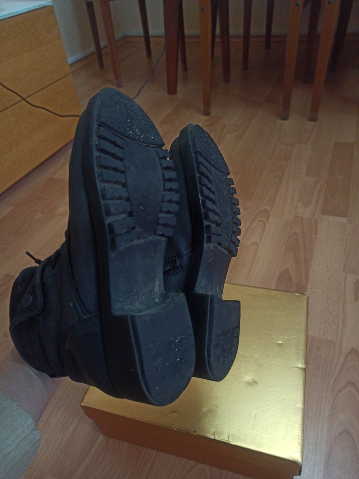 Siyah Deri Bağcıklı Blok Topuklu Bot - Görsel 3