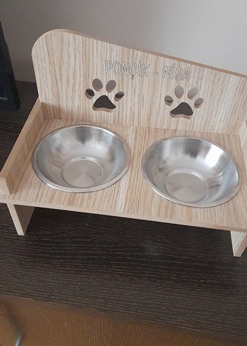 Kedi mama su kabı