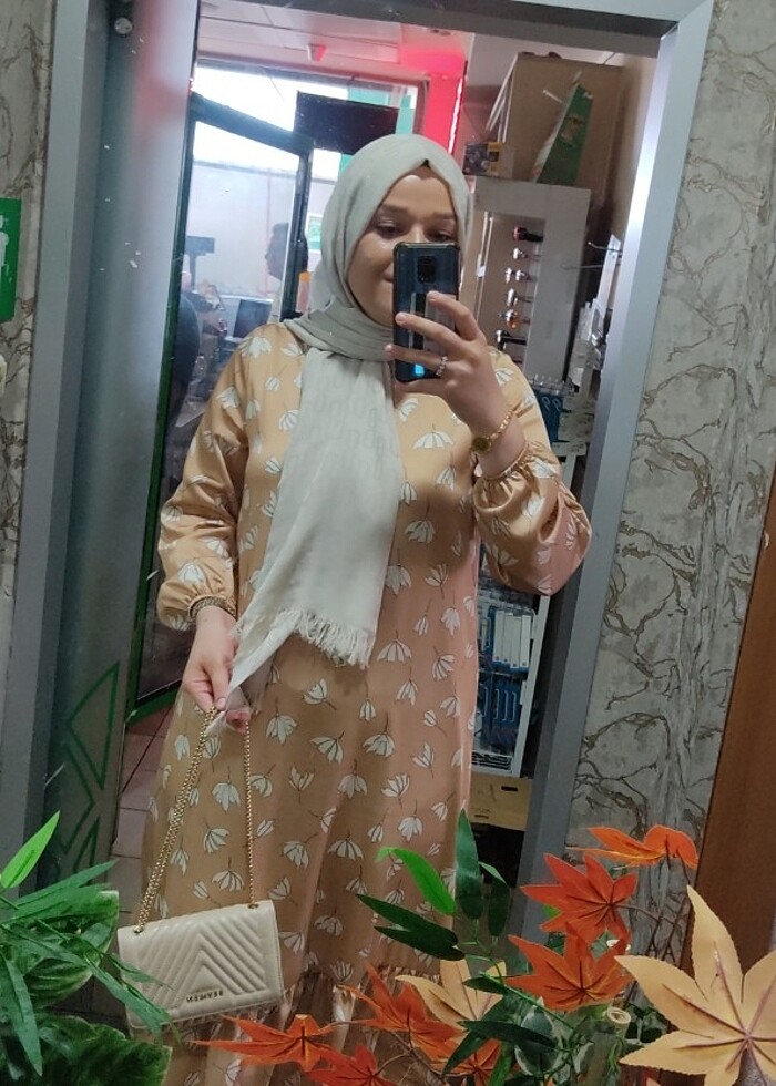 Elbise bej rengi  - Görsel 4