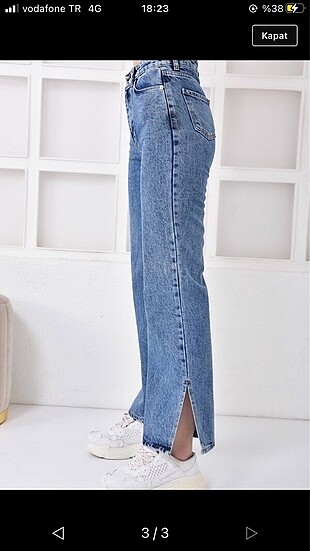 Paçası yırtık jean