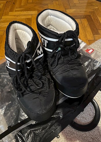 Siyah Kadın kisa moon boot