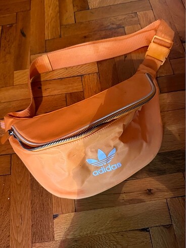 Adidas bel çantası