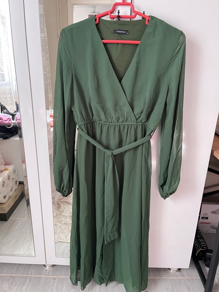 Çam Yeşili Kruvaze Yaka Uzun Elbise - Görsel 3