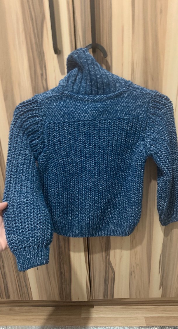 Erkek Çocuk Gri Yüksek Yakalı Örgü Kazak - Görsel 3