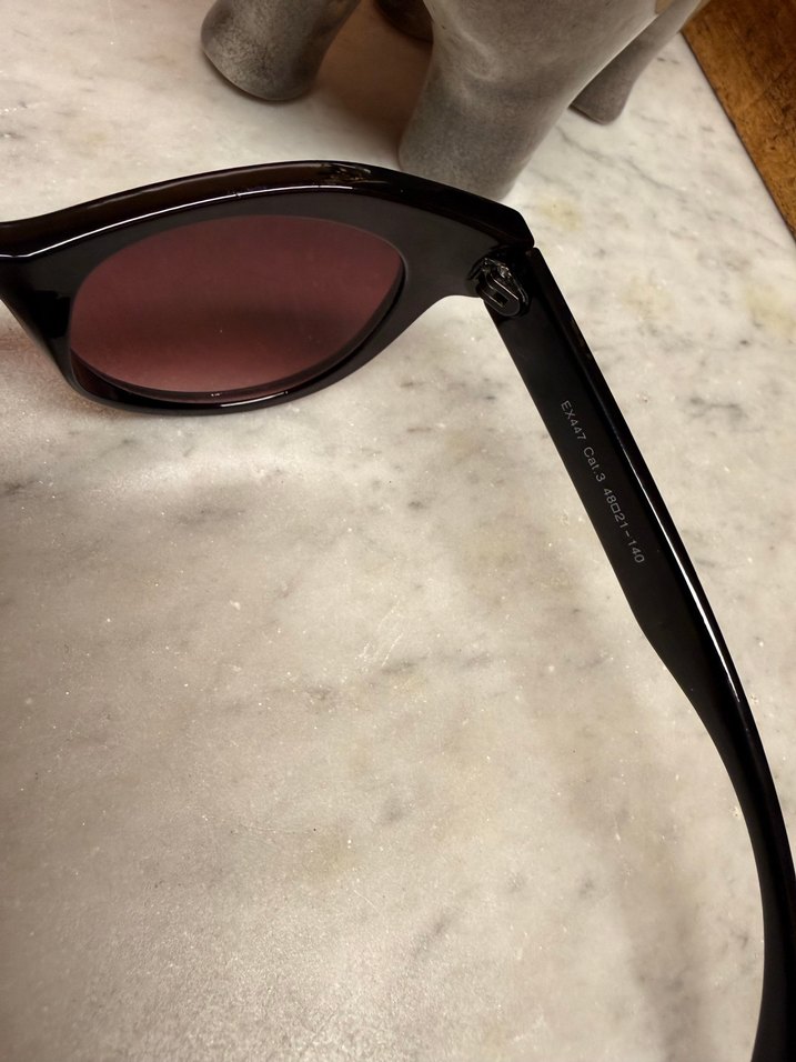 Klasik Siyah Gotik Kadın Gözlüğü - Görsel 4